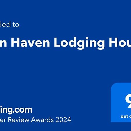 Rain Haven Lodging House Coron Bagian luar foto