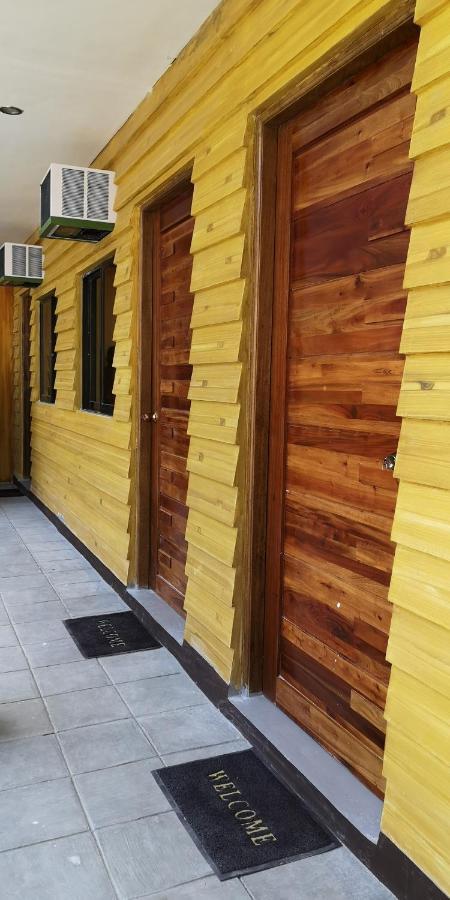 Rain Haven Lodging House Coron Bagian luar foto