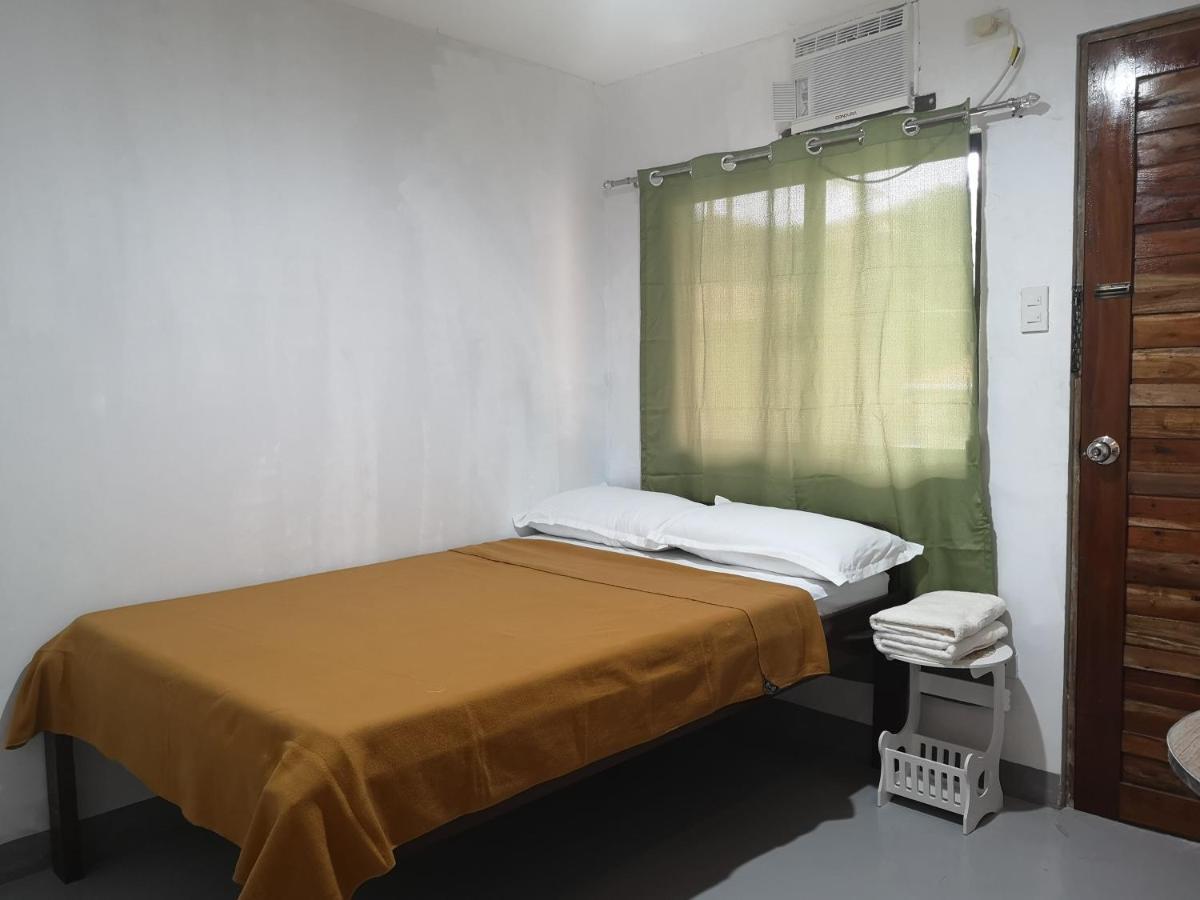 Rain Haven Lodging House Coron Bagian luar foto