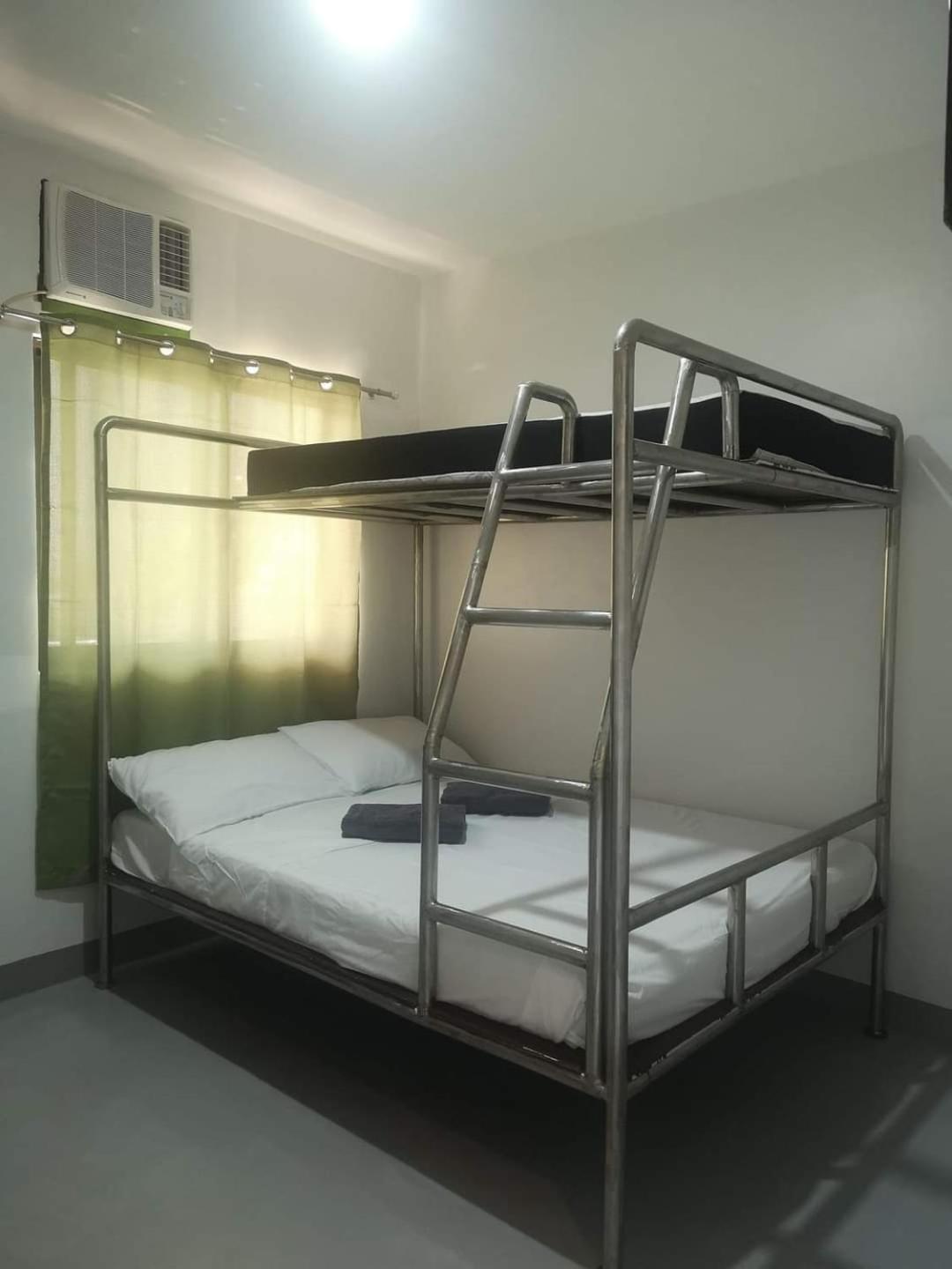 Rain Haven Lodging House Coron Bagian luar foto