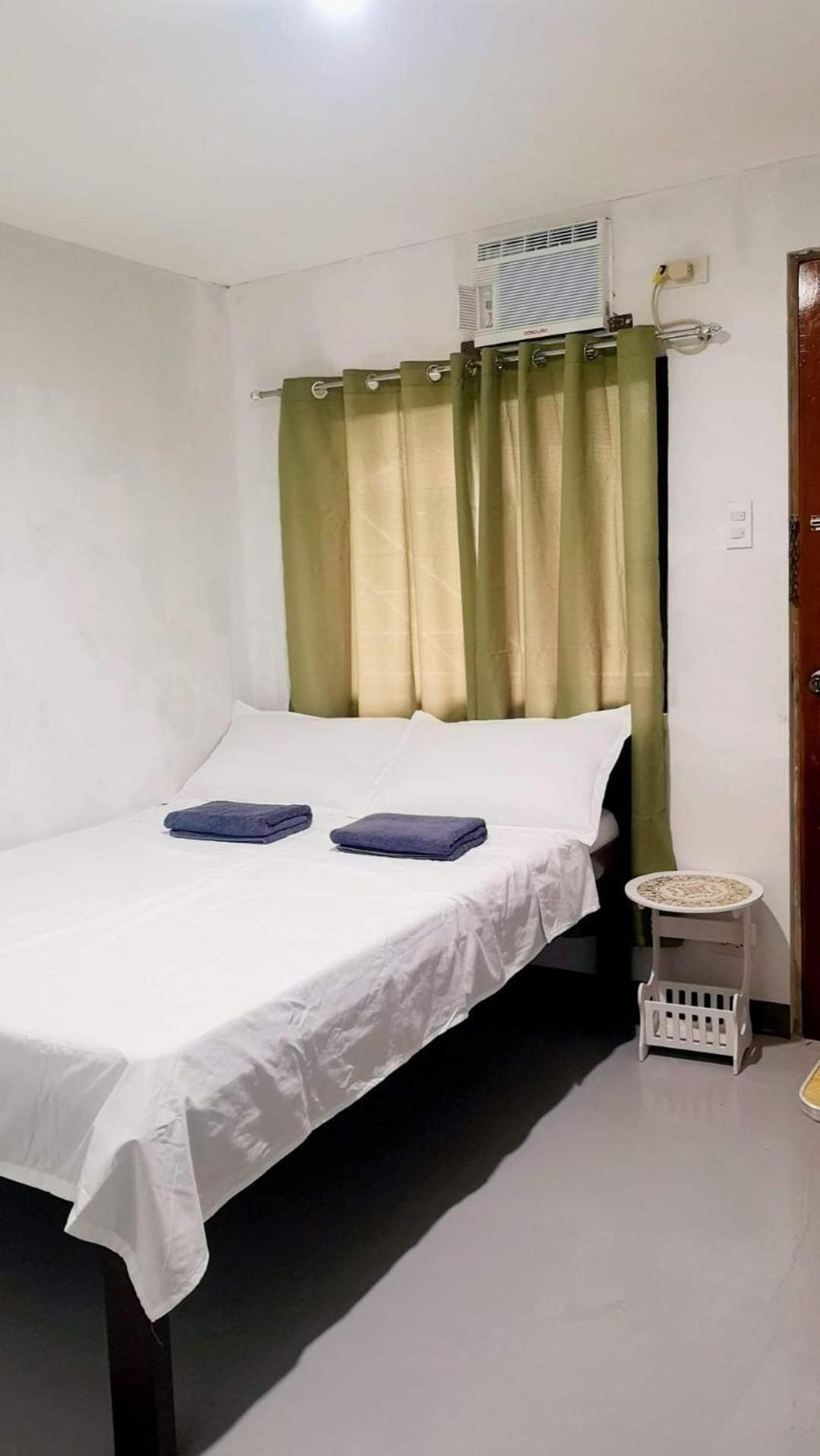 Rain Haven Lodging House Coron Bagian luar foto